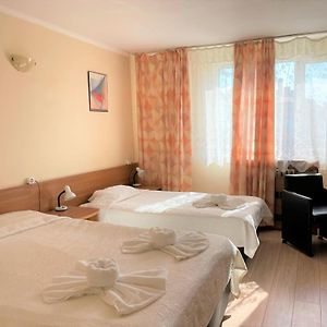 Family Hotel Central